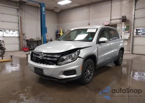 2012 Volkswagen Tiguan Le z USA, uszkodzony, nr VIN WVGAV7AX4CW578576